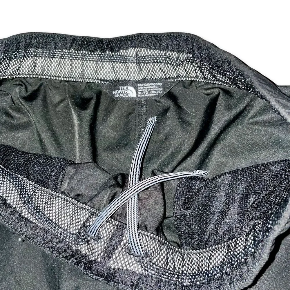 The North Face Vintage Rare Nylon Shorts Glanz Soccer XL